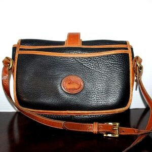 ✨ Vintage Dooney & Bourke Pebbled Leather Crossbody | Black & Tan |